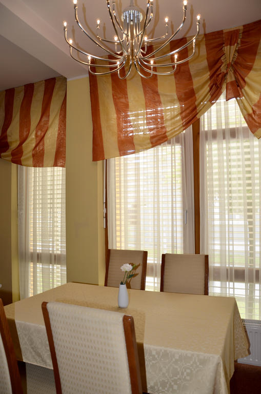 Hotel Mladimir Daruvar Extérieur photo